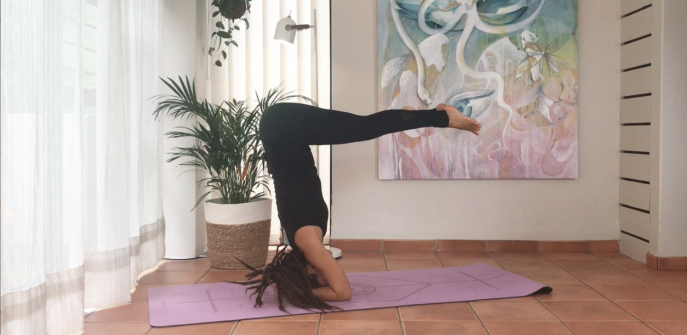 Headstand balancing poses free online yoga video's online yoga
